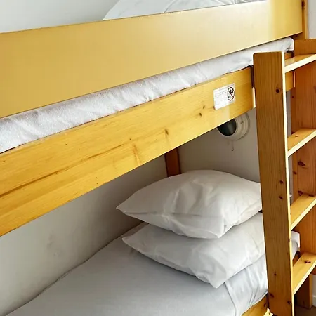 Apartment Et Balcon Entier 4 Personnes Climatise A 100 M *